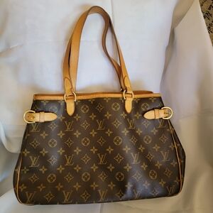 LOUIS VUITTON Batignolles Tote